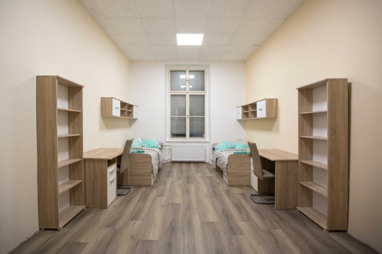 Minidorm Rooms In Heart Of City Center Maribor Exterior photo